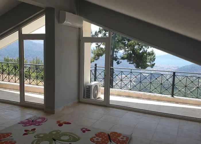 Sunrise Villa *