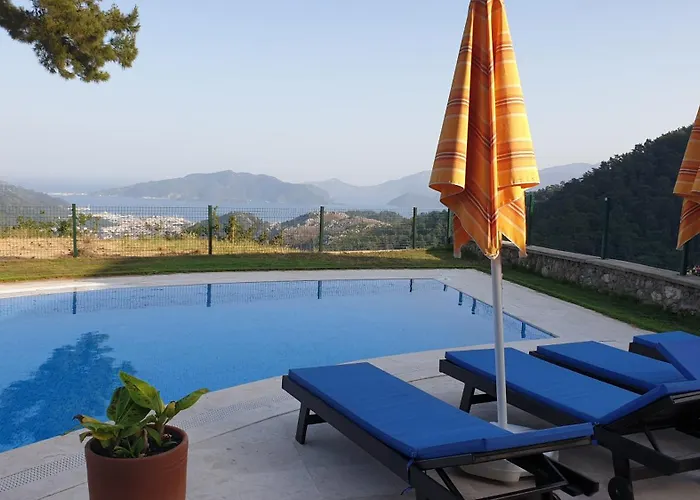 Sunrise Villa *