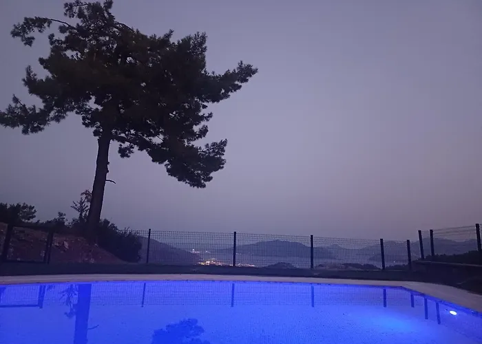 Sunrise Villa *